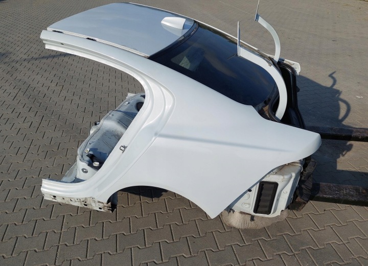 Gurten heck Kotflügel hinten LADEBODEN Radhaus Längsträger JAGUAR XE X760 NAK GLACIER WHITE