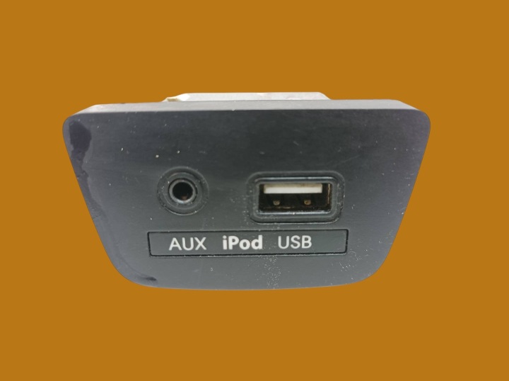 adapter USB AUX 96120-A5000 Hyundai i30 II (2011-2017)
