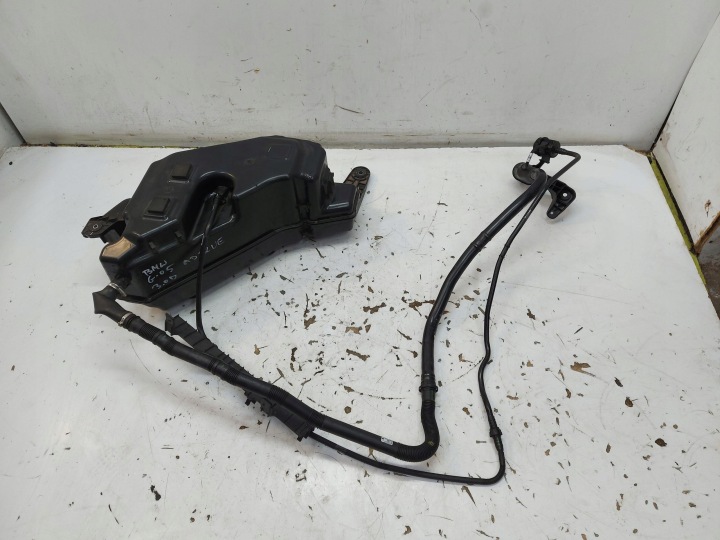 BMW G05 X5 3.0d 2019r ZBORNIK Pumpe ADBLUE 7418879