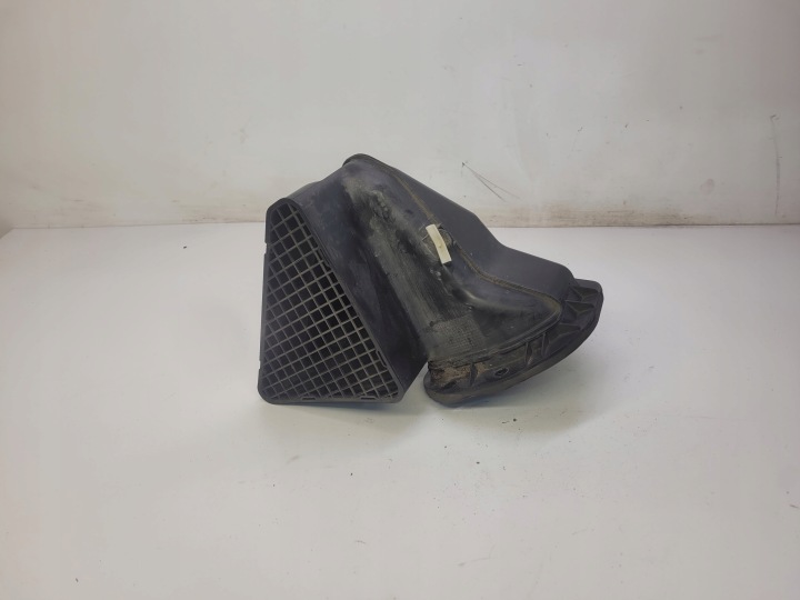 cover of a filter, air intake AUDI Q7 7L0819049