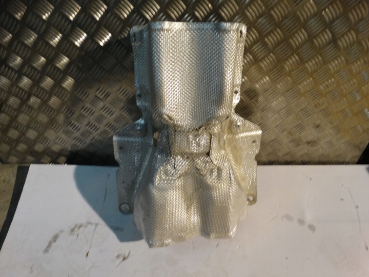 IDEALNA cover TERMICZNA AUDI A8 D5 1