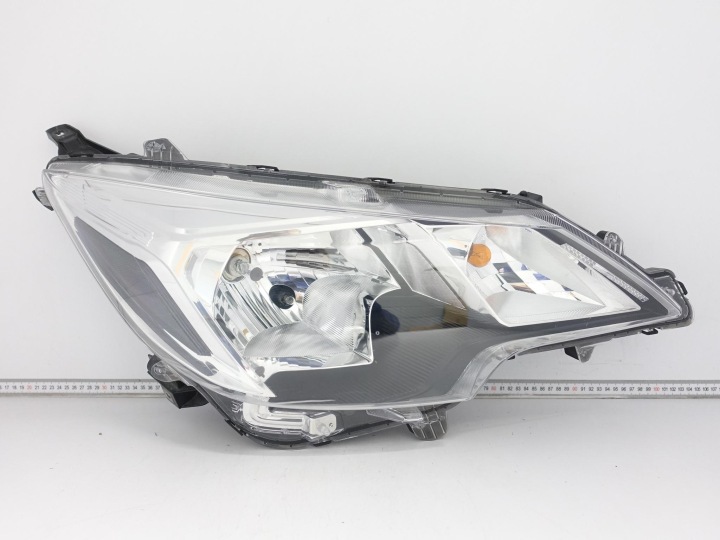 MITSUBISHI SPACE STAR II III LIFT 19- light right ZWYKLA fog light front EU