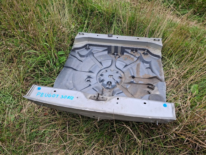 LADEBODEN Gurten hinten Gurten heck PEUGEOT HB 308 T9