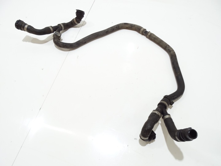 vedení hadice vody BMW E60 E61 N53B30A 7522999 (4642859)