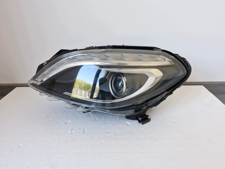Licht links Mercedes B Klasa W246 Bi-Xenon LED