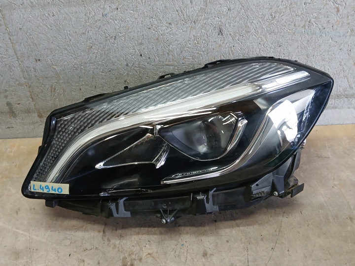 Licht vorne links MERCEDES A KLASA W176 LIFT FULL LED LHP A1769068900