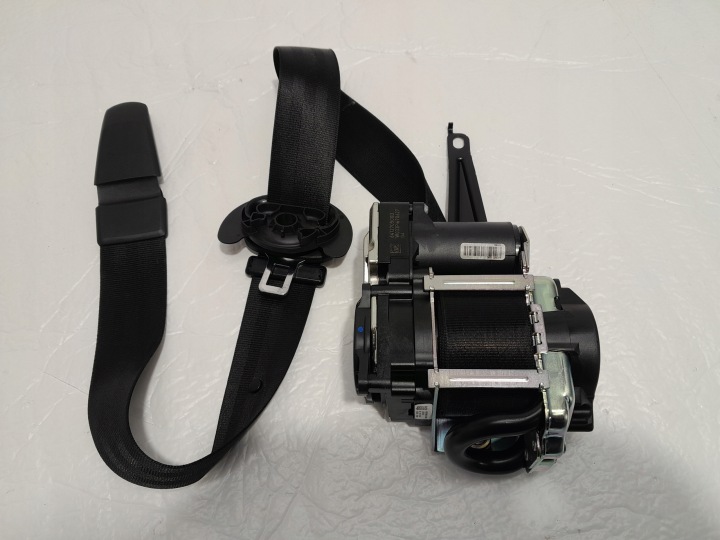 AUDI A4 B9 LIFT CINTURA SICUREZZA ANTERIORE passeggeri Destra Anteriore 8W0857706P