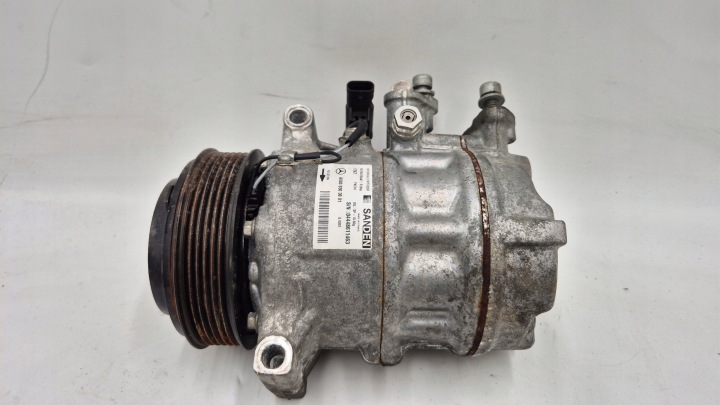 Compresseur Climatisateur air conditionné 0008303801 MERCEDES W205 2.2 CDI