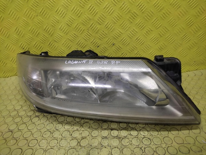 RENAULT LAGUNA II REFLEKTOR Licht rechts vorne 8200163324