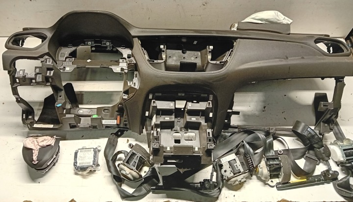 Console Airbag OPEL GRANDLAND X YP00063777
