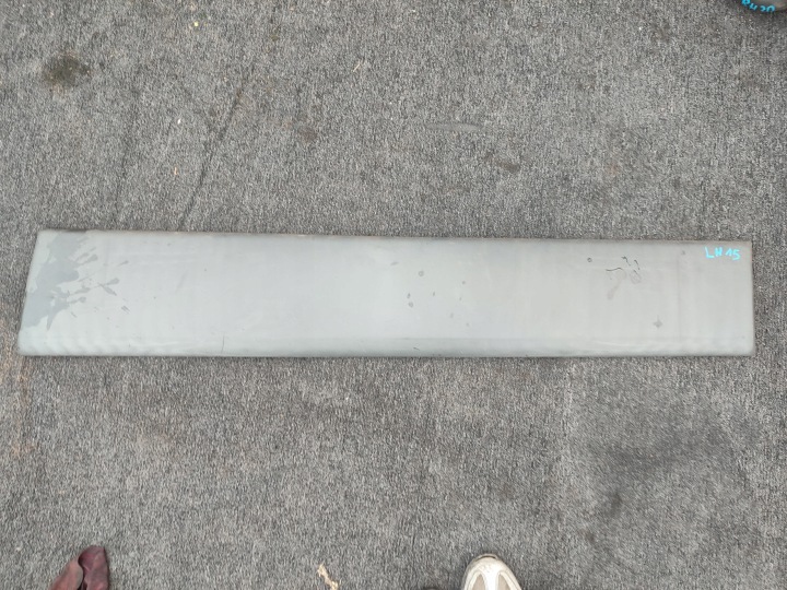 moulding door left RENAULT TRAFIC VIVARO II 8200036093 91165348