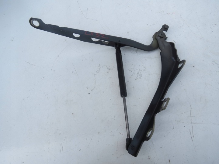 hinge bonnets POKRYWY of the engine left VOLVO S60 and 2.4 B 140KM R5 2001r