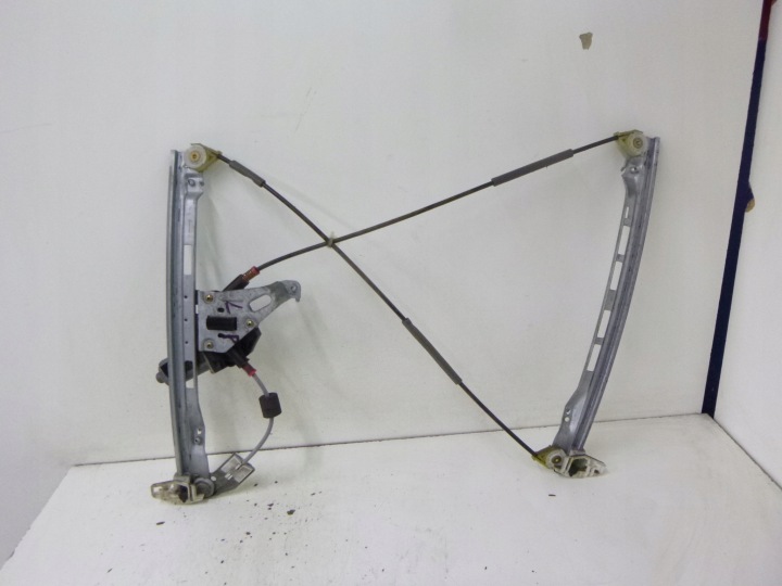 Gestänge des Fensers vorne links Peugeot 206 3D 22702E25
