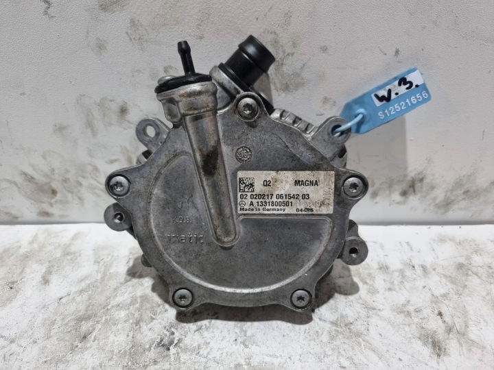 pump VACUM A1331800501 MERCEDES A45 CLA GLA 45 AMG 2.0 T CGl