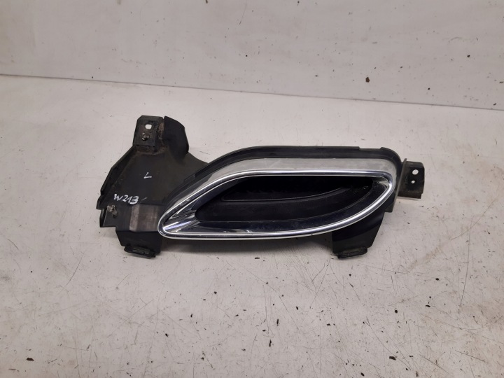 TERMINALE dello scarico sinistra posteriore 2138855101 Mercedes W213 AMG
