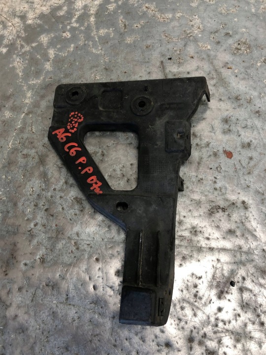 bumper bracket right front AUDI A6 C6 4F0807228