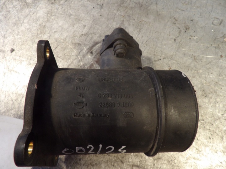 Nissan Primera P12 mjerač protoka zraka 2,2DCI 0280218005, 226807J600