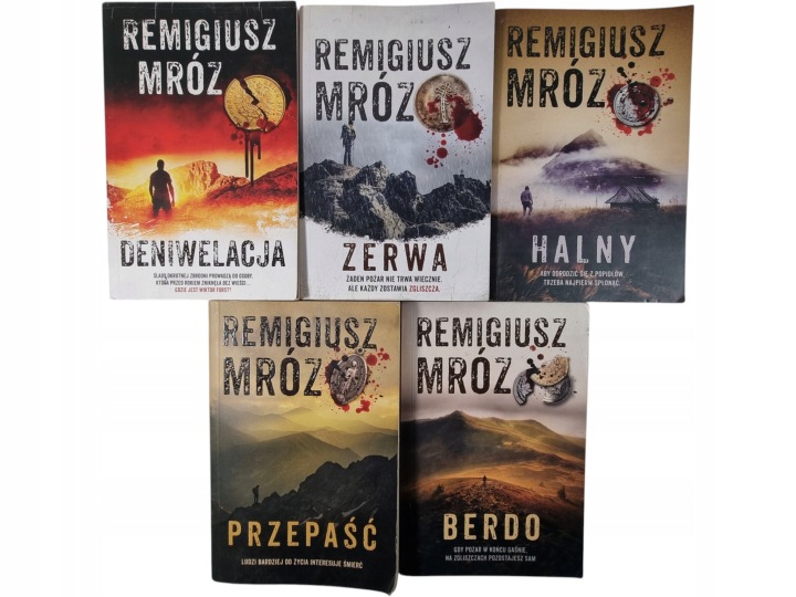 Zdjęcie egzemplarza: Komisarz Forst Tomy 4-7 + 9 / Remigiusz Mróz kryminał zestaw