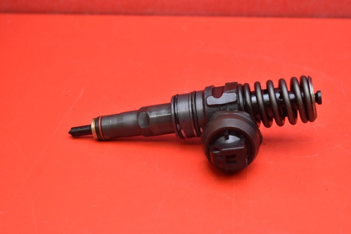 SODBA Z DNE 4.14720215 AUDI A3 8P 1.9 TDI 105 HP 03-05 6