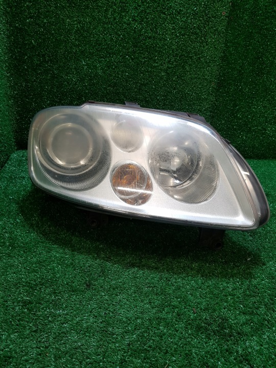 light right front XENON VOLKSWAGEN TOURAN 1
