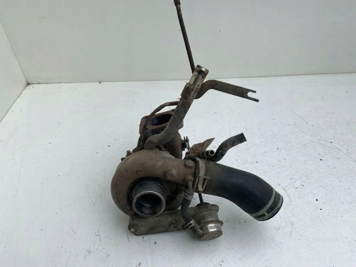 Turbocharger TOYOTA AVENSIS (_T22_) Y834856 2.0L diesel 66kW 1998 12