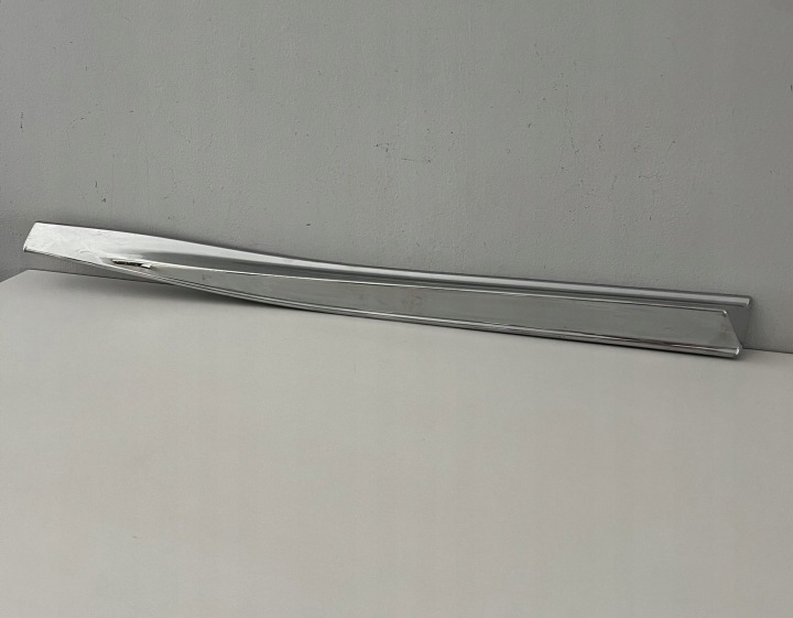 NISSAN JUKE F15 2011- moulding door right rear part KE760-1KA00BK