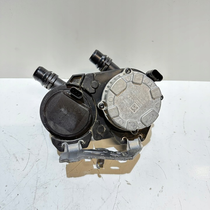 PEUGEOT CITROEN WATER PUMP 1.6 HYBRYDA 9818812580
