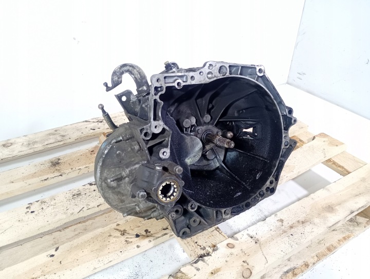 Peugeot 207 07-13 gearbox, manual 1.6HDI OE 9680886910