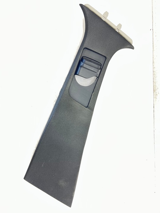 plastic cover SLUPKA left A2056908103 MERCEDES C-KLASA W205