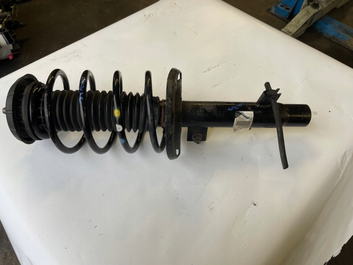 CITROEN C4 CACTUS 1.2 VTI stoßdämpfer links vorne 9810705080