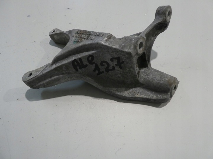 strebe Motorlager Mototraufhängung und A8 D3 4E0199370BA