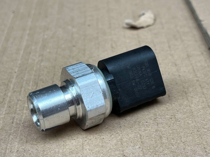 original sensor of the air conditioning VW Seat Audi Skoda 5Q0959126A 5Q0959126B !J