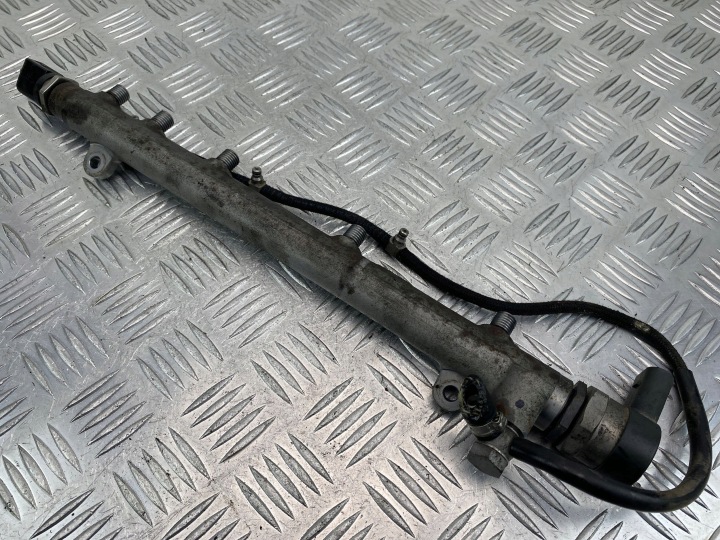 Mercedes E200 CDI W211 Rampa iniezione A6460701695