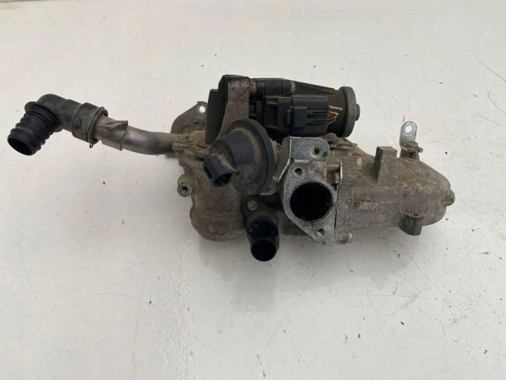 EGR-ventil VOLVO V40 Hatchback 307933568414 1.6L diesel 84kW 2013 10