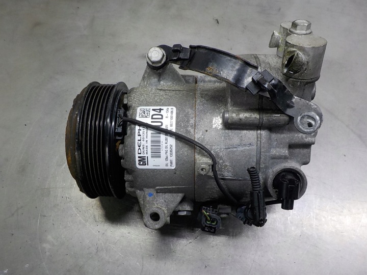 OPEL ASTRA 2.0 CDTI compressor of the air conditioning 13335252 UD4