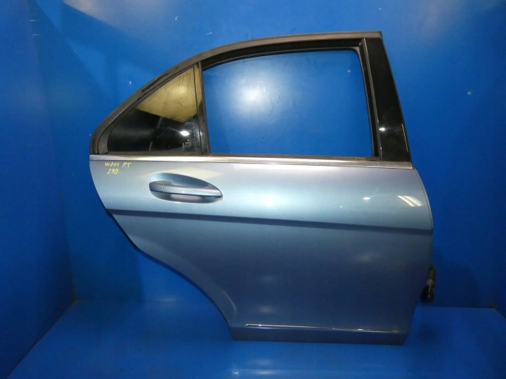 Mercedes C KLASA W204 Berline Portière Droite Arrière Arrière 230