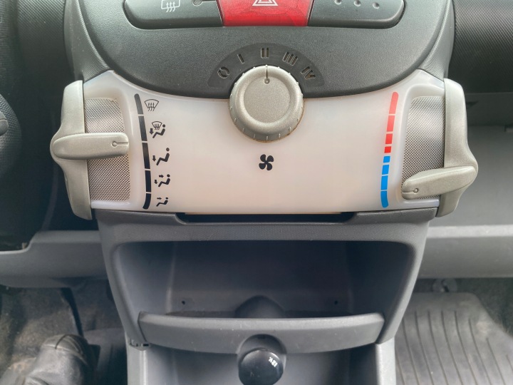 PANEL REGULACJA regulation OGRZEWANIA air conditioning devices Citroen C1 05-14