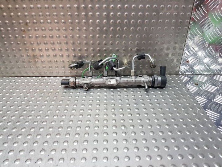 Kraftstoffverteiler Einspritzleiste Sensoren 04L089D OCTAVIA III A3 8V LEON GOLF VII 2.0 TDI