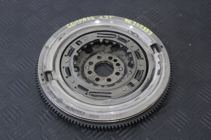 REIFEN RAD SCHWUNGSCHEIBE SCHWUNGRAD JEEP COMPASS II 2 46347553 1,3T
