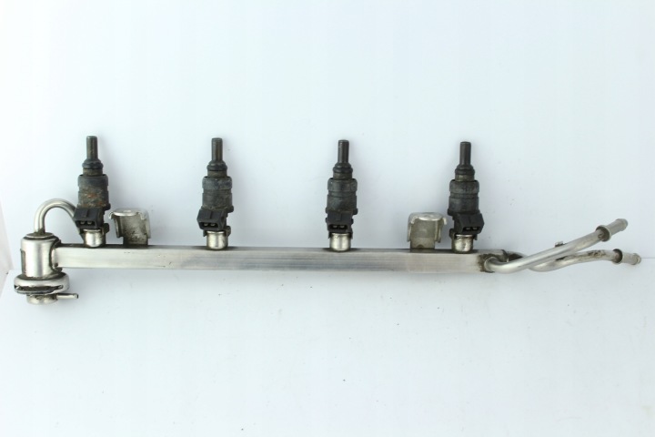 Kraftstoffverteiler Einspritzleiste AUDI A3 AUDI