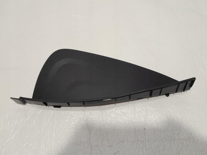 BMW X3 G01 LCI cover of the dashboard consoles left 9363473