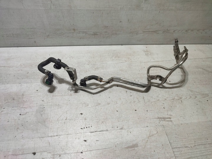 Mercedes-Benz GLA W156 2015 fuel line