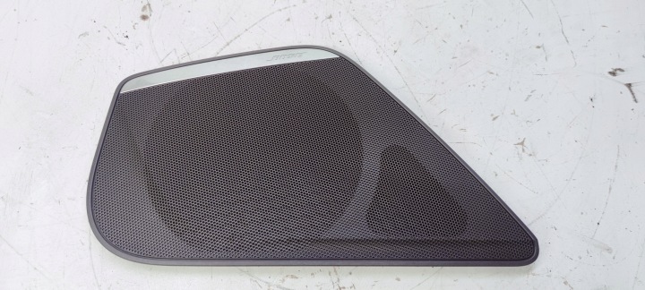 covering of the speaker right front BOSE AUDI A6 C7 4G0035420A