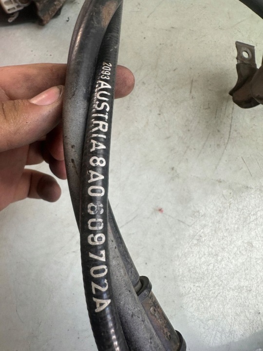 Audi 80 90 S2 B4 Piduri käsitsi vabastamise link 8A0609702a 5