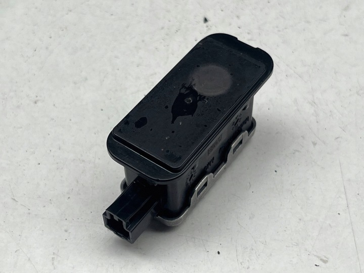 de la Serrure Vitres bocznej Arrière Gauche Bouche buse Seat Leon IV Q454