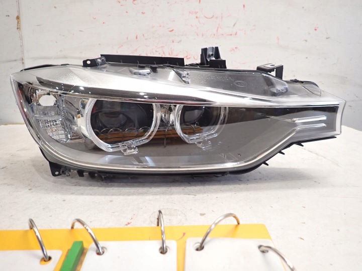 light front front right BMW 3 F30 F31 2011- BI-XENON SKR 7338702