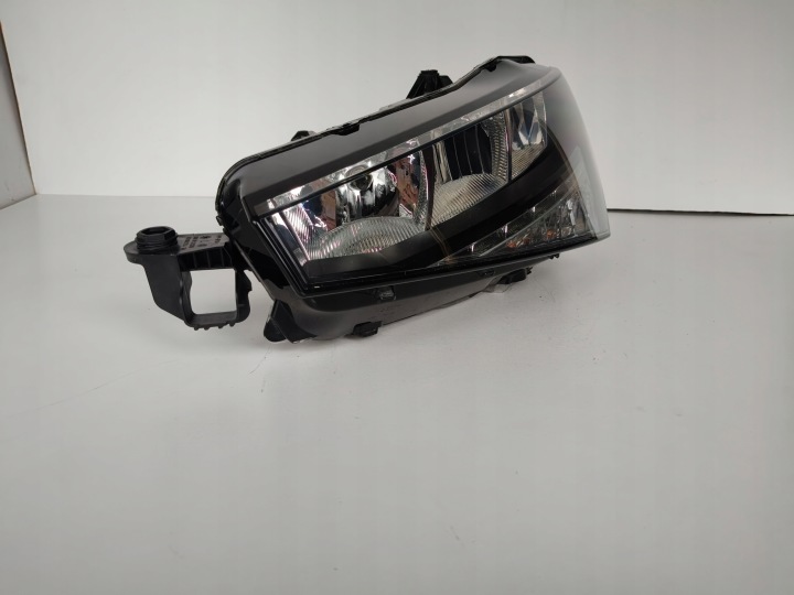 Feux phare Gauche REFLEKTOR SKODA SCALA 657 18- LED