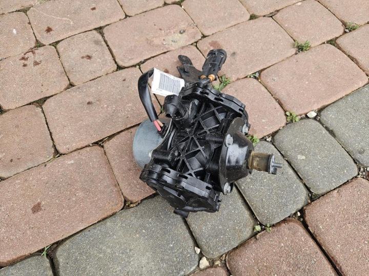 Pompa Vacum elektryk Opel Corsa F Peugeot 208 9835028580