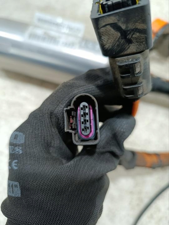Stabilizator activ 4M0411023 Audi Q8 2021 în faţă 8