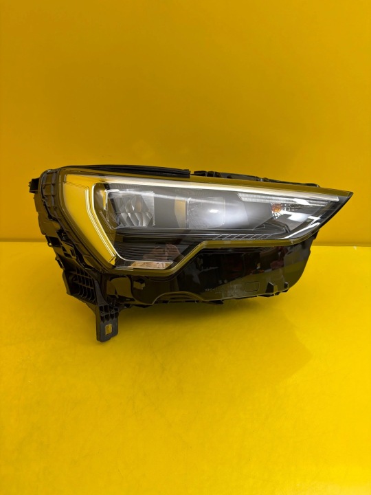 feu droit Audi Q3 83A Full Led 83A941012